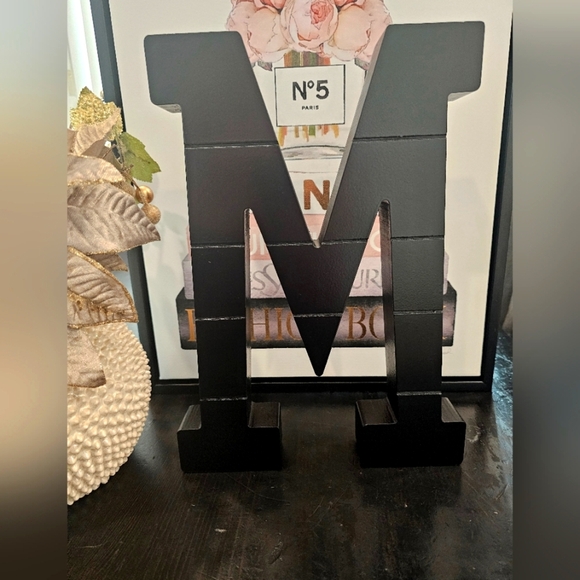 Black Decorative Letter M - Picture 1 of 5